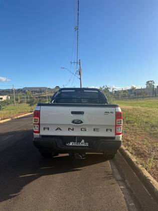 FORD RANGER 2.2 XLS 4X4 CD 16V DIESEL 4P MANUAL FORD RANGER 2.2 XLS 4X4 CD 16V DIESEL 4P MANUAL
